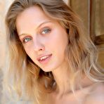 First pic of Clarice in MPL Studios set On The Border  . Clarice 