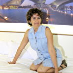 First pic of Mature Mom, Marilo, Strips And Spreads Holes &ndash; UK Wives Pics