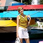 Third pic of :: www.Lauraloveskatrina.com ::