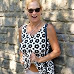 Third pic of Molly MILF Flashing In Spain &ndash; UK Wives Pics