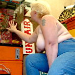 Second pic of Fat Wife Strips In Lorry &ndash; UK Wives Pics