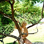 Second pic of Granny Has Fun Naked In The Back Garden &ndash; UK Wives Pics