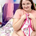 Second pic of Teen BBW Scarlette | The Hairy Lady Blog