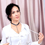 First pic of Sophi Skinny Milf in Heels