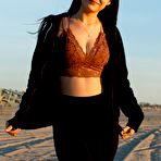 First pic of Busty Melba Chastain at the Beach