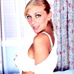 Second pic of Blonde MILF pornstar Autumn Jade takes up a sex toy in the nude - PORNSTAR.pics