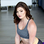 First pic of Hannah Hays , Jessica Rex in A Bra Cadabra! (Twistys) | BabeSource.com