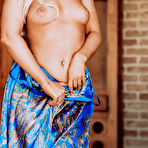 Second pic of Shelly Roberts In The Wind Hayleys Secrets - Cherry Nudes