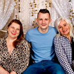 First pic of An old and young threesome between cougar Ellen B, curvy mature Rachel and her stepson - Free Mature.nl content