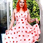 First pic of Appealing Babe Gigi Nude for ATK Hairy | Nude and Hairy