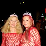 Second pic of FlashingMILF.com - Real life MILFs flashing tits and pussy in public