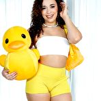 First pic of Willow Ryder - My Babysitters Club | BabeSource.com