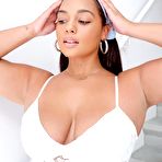 Third pic of Kayla Jane Jones - Free pics, galleries & more at Babepedia