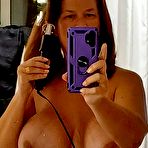 Second pic of  Hunners.com - big tit darlene