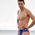 Second pic of Aussie Speedo Guy is a Bisexual Aussie Guy who loves speedos.