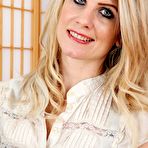 First pic of Ashleigh McKenzie Spreads Her Pussy In Stockings &ndash; Bare Milfs