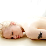 Second pic of Natural blonde Tori goes pussy to mouth after a stimulating massage
