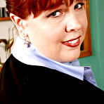 First pic of Close up undressing scene from a mature lady in pantyhose Cinna Page