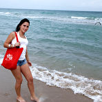 First pic of Amateur girlfriend  Sasha enjoys stripping and fingering on the beach