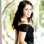 First pic of Sweet young Yhivi & older Alexis Fawx posing naked to show off their hot ass