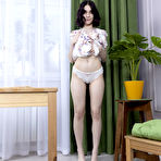 Second pic of Charming brunette teen Regina gets totally naked in a tempting manner