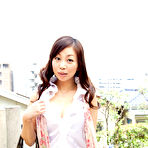 Second pic of Pretty Japanese girl Shiori Mizoguchi models with her clothes on