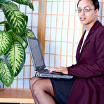 First pic of Teen babe Nautica Binks reveals her amateur hairy pussy while undressing