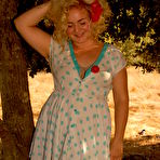Second pic of Chubby girl Poppy Cox | The Hairy Lady Blog