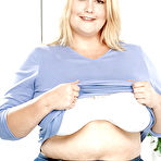 First pic of Obese blonde female Lou Lou unveiling massive saggy boobs and butt