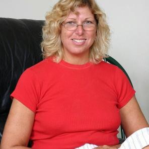 Tanned Grandma Pussy Spreading #161647