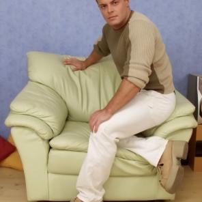 Raging Muscled Gay Solo #175820