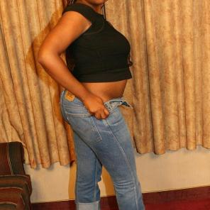 Ebony Works Her Booty #198032