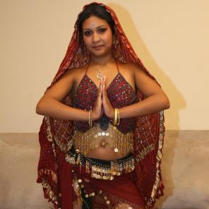 Indian Chick Monkia Cumhosed #205401