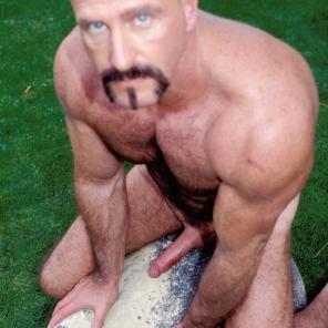 Outdoor Cock Pumping Bear Jasper #234684