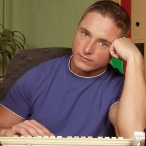 Office Hunk Beating Off #241667