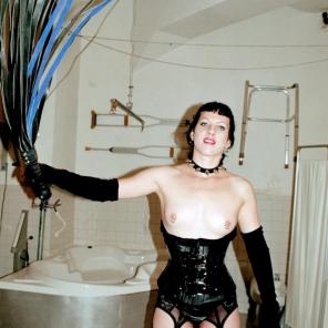 Submit to Mistress Scarlett0 #273325