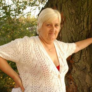 Mandy Live Outdoor GILF Bang #335503