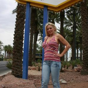 Pleasure Seeking Milf #364180
