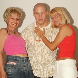 Horny Mature Threesome Fuck #419287