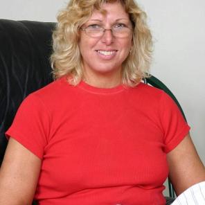 Alicia Granny Pussy Stretching #432008